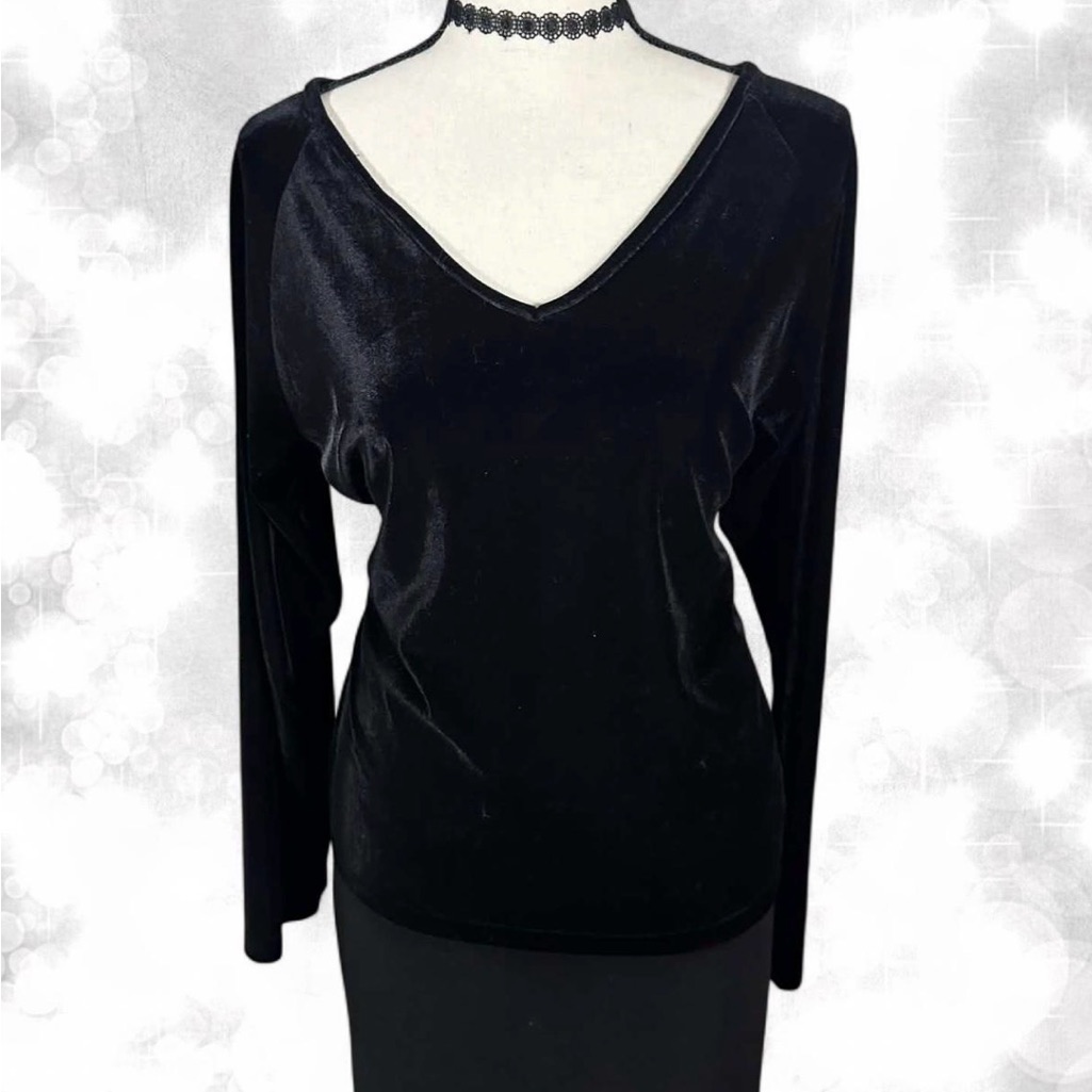 Goth Style Babydoll V-Neck Velvet Blouse